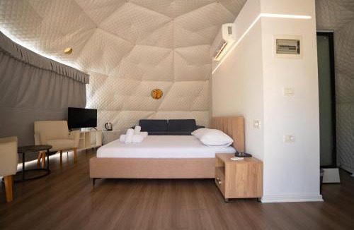 Borsh Hotel | Glamping by Carpe Diem Beach & Resort