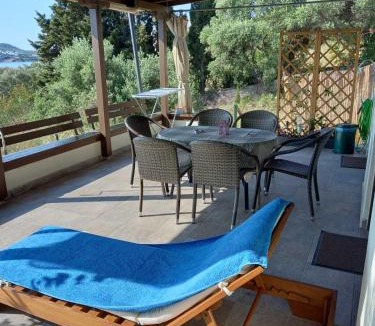 Aristotelis House | Glastri Ammouliani