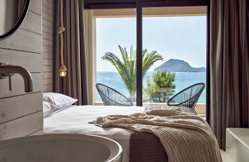 Porto Koukla Hotel | Gloria Maris Hotel Suites & Villas