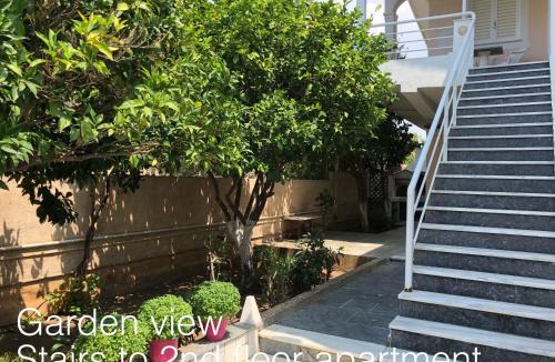 Lagonissi Apartment | Gnick Apartments 600m from the coast