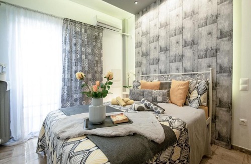 Aigaleo Apartment | Golden Aurora - Modern Apartment in Egaleo-Athens