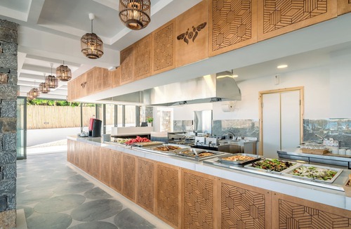 Stalida Hotel | Golden Bee Lifestyle