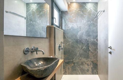 Stalida Hotel | Golden Bee Lifestyle