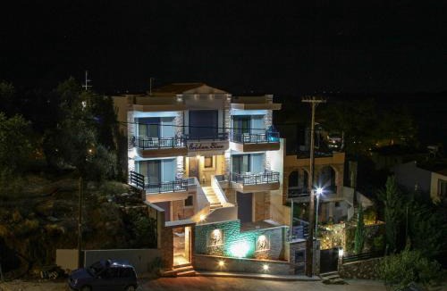 Chrisi Ammoudia Apartment | Golden Blue Studios