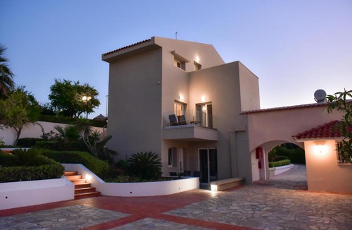 Anissaras Apartment | Golden Dream Apartments
