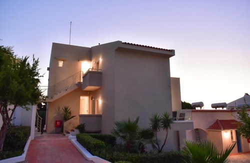 Anissaras Apartment | Golden Dream Apartments