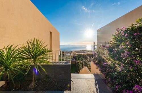 Jala Villa | Golden Glow Villa 110B