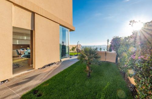 Jala Villa | Golden Glow Villa 110B