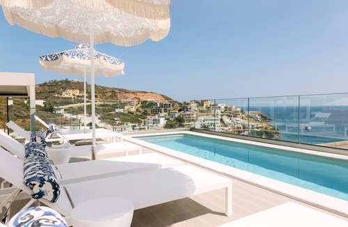 Bali House | Golden Luxury Suites