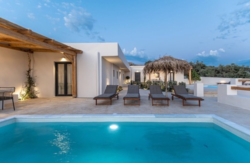 Naxos Villa | Golden Sand Villas