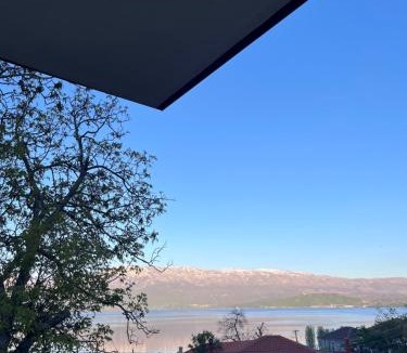 Udenisht Apartment | Golden Stay
