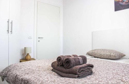 Shkembi i Kavajes Apartment | Golden Wave Escape H27