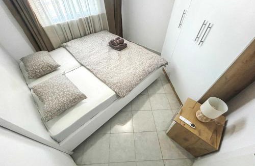 Shkembi i Kavajes Apartment | Golden Wave Escape H27