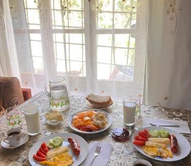 Fushebardhe House | Goni Guest House