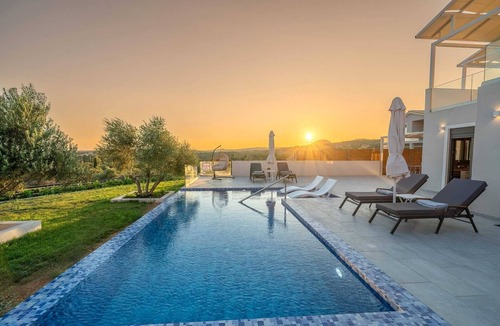 Leivathos Villa | GRAND VILLA, Villa With Private Pool