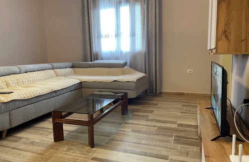Berat House | Grandfather Apartment just 100m from Berat Castle