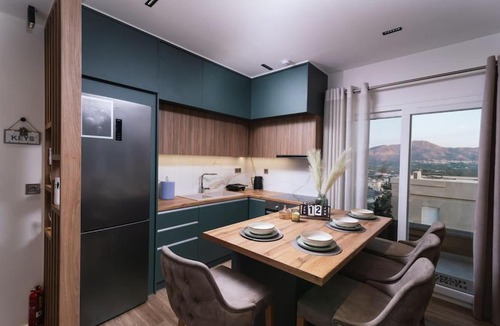 Mires Apartment | Green Apartment in the Hill