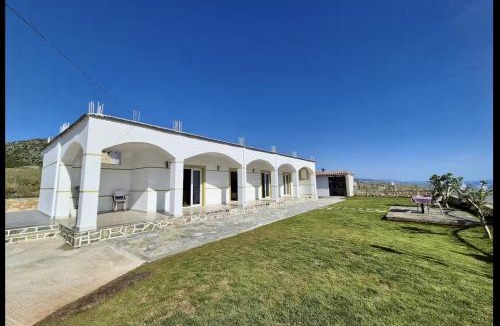 Himare Villa | Green Garden Villa Himara