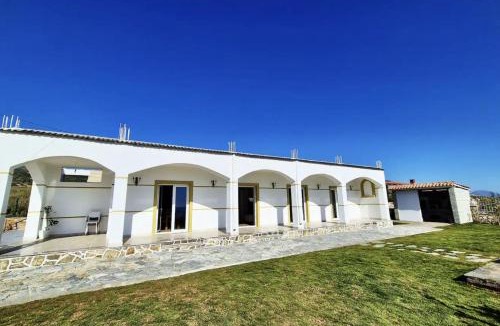 Himare Villa | Green Garden Villa Himara