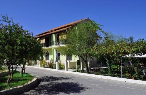 Sfakera Apartment | Green House!