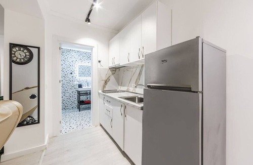 Shkoder Apartment | Green Luxe Suite 1 by PikHost