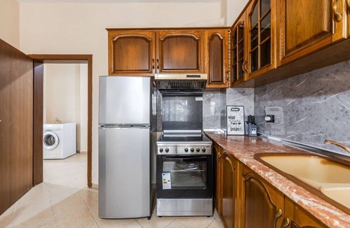 Golem Apartment | Green Waves Retreat | 1BR Apartment by PikHost