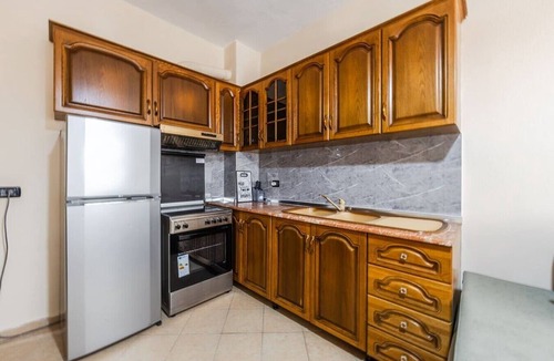 Golem Apartment | Green Waves Retreat | 1BR Apartment by PikHost