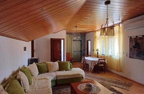 Tirana House | Greenstep Villa Guest House