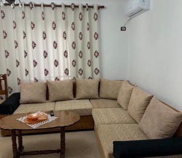Corovode House | Guest House Ajasllari