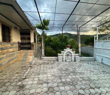 Corovode House | Guest House Ajasllari