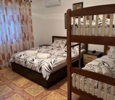 Corovode House | Guest House Ajasllari