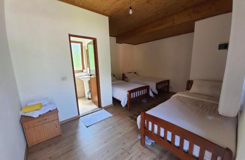 Theth House | Guest House Flodisa