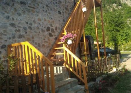 Theth House | Guest House in Theth Agostini