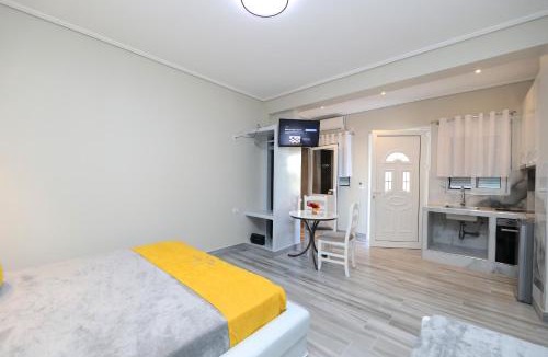 Mbrostar-Urë House | Guest House Narta