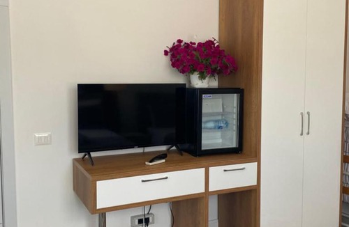 Corovode Apartment | Guest House Nuhellari - Family stay & Breakfast near Osumi Canyons