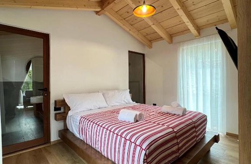 Sakës House | Guest House Si n'shpi tande - Mrizi i Zanave