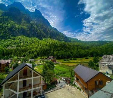 Kukes County Bed & Breakfast | Guesthouse Besimi