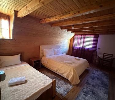 Shale House | Guesthouse Bjeshka-12