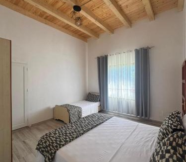 Shkoder County House | Guesthouse Bjeshket E Arta