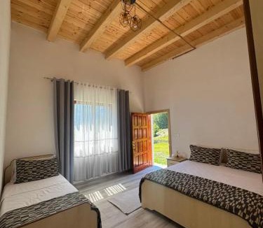 Shkoder County House | Guesthouse Bjeshket E Arta