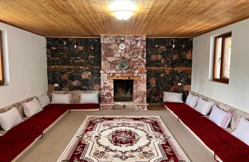 Kukes County House | Guesthouse Kevin