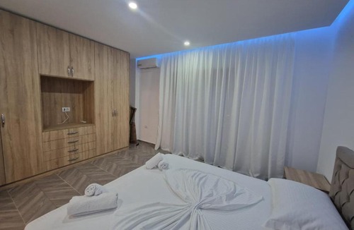 Aliko House | Guesthouse Lamka
