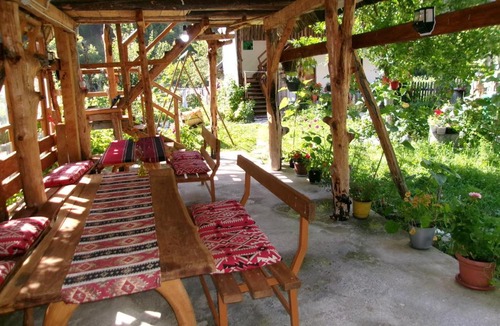 Theth House | Guesthouse Lola