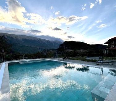 Albania Cabin | Guesthouse Lumo & pool