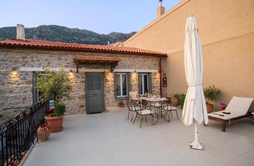 Arachova House | Guesthouse Simou with view 3 bedrooms