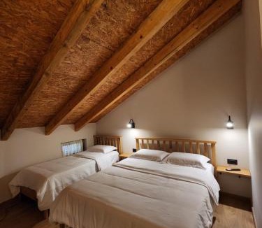 Fushebardhe House | Guesthouse Te Avllia