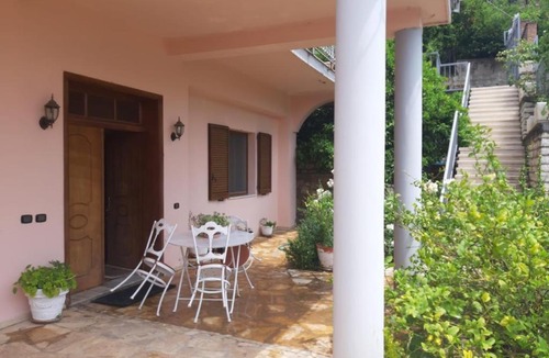 Berat Apartment | Guesthouse Villa Rosa Berat