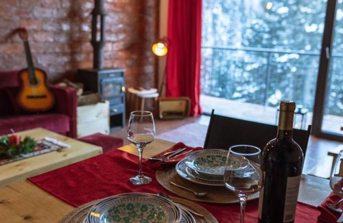 Pejë Hotel | Guri i Kuq Hotel & Vila