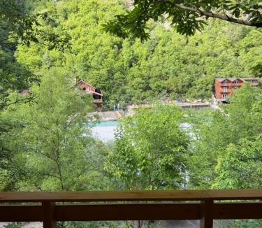 Shkoder County House | Guri i Lekës Guesthouse