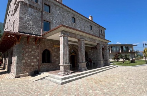 Sakës Hotel | Gurra resort